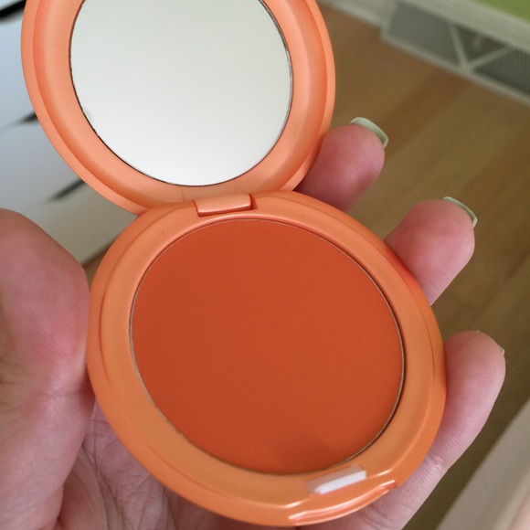 Duo of Stila Blushes - Picture 3 of 4