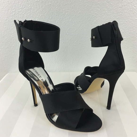 🎉HOST PICK🎉Audrey Brooke Black Satin Sandals - Picture 2 of 4
