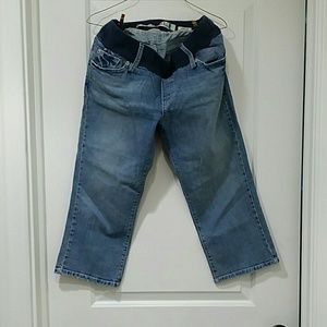 Maternity jean capris