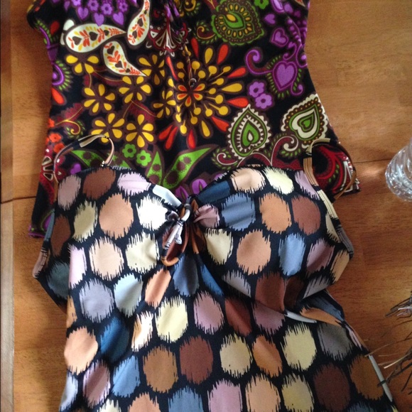 Bundle of 2 Victorias Secret Tankini tops 36 D