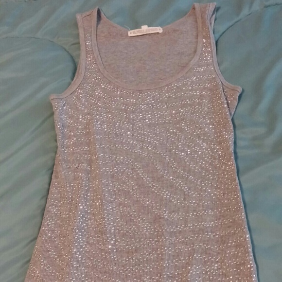 Grey tank