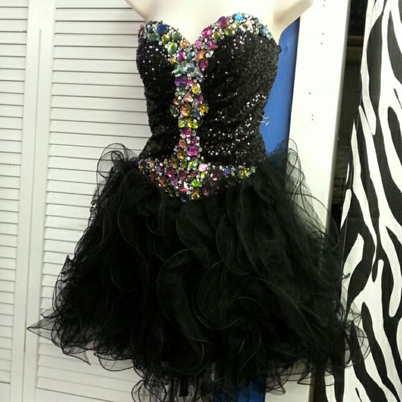 Black Sequined Jeweled Fun Homecoming Formal Dress