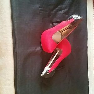 Sexy Red Close Toe Pumps