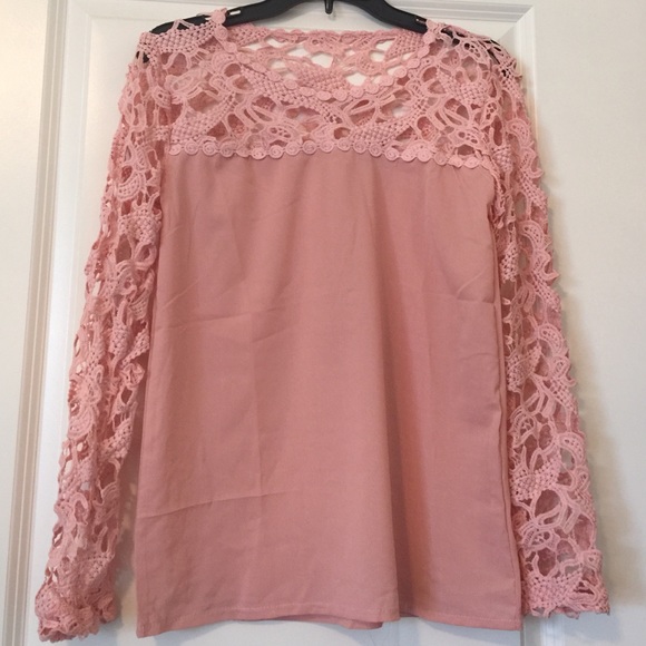 Peach lace top brand new