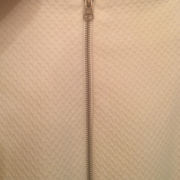 SOLD! 💕💕 - Picture 3 of 4