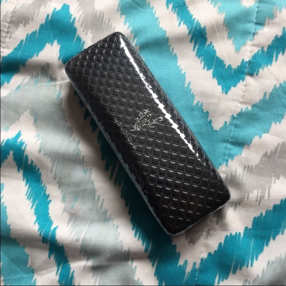 Younique mascara