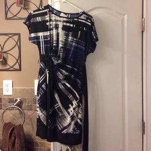 A pea in the pod maternity dress