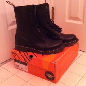Dr. Martens 1490 for cheap!
