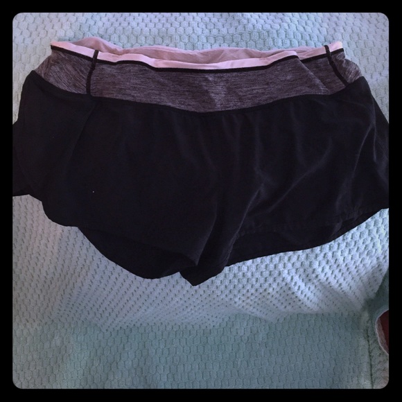 Lululemon shorts 8 black grey pink