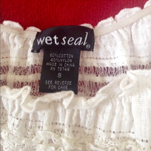 ⚡️2/$15⚡️PRETTY WET SEAL LACE TOP SIZE S❤️❤️❤️ - Picture 2 of 3