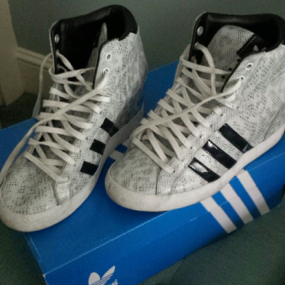 Adidas sneaker wedge