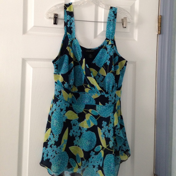 Sleeveless top