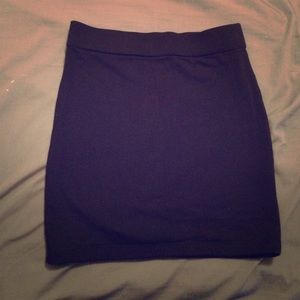 Plan black skirt! Super comfy