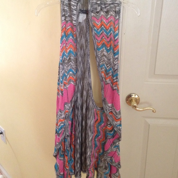 Body central tank cardigan