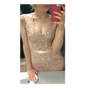 SOLD🌟PROM🌟Adrianna Papell Gown