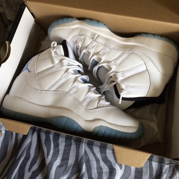 Legend blue 11s 4Y