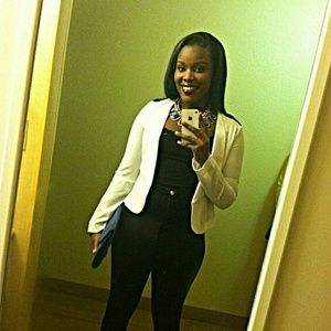 ❗❗PRICE DROP❗️❗️white blazer