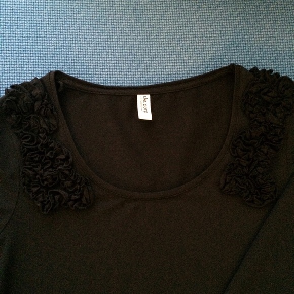 Esprit Long Sleeved Blouse w/ Details on Shoulders