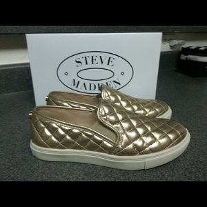 NEW! Steve Madden shoes