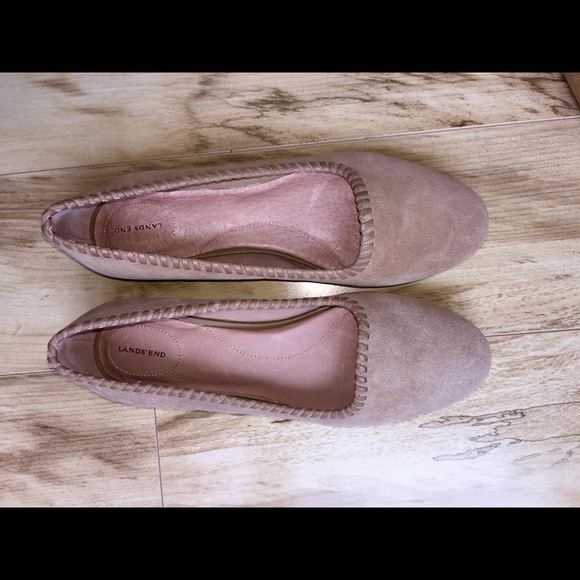 Land's End Suede Flat. Light beige