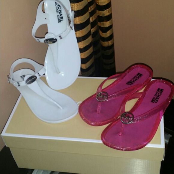 ***SOLD****Michael kors - Picture 2 of 2