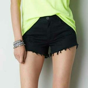 AA Cut off festival shorts.