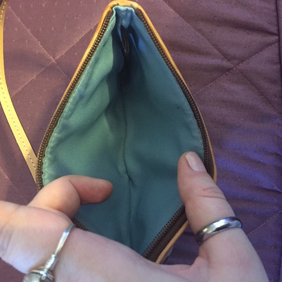 Khaki Coach Fish Mini Purse/Wristlet (Rare!) - Picture 4 of 4