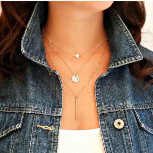 Jewelry - ✨two left✨ three layered necklace