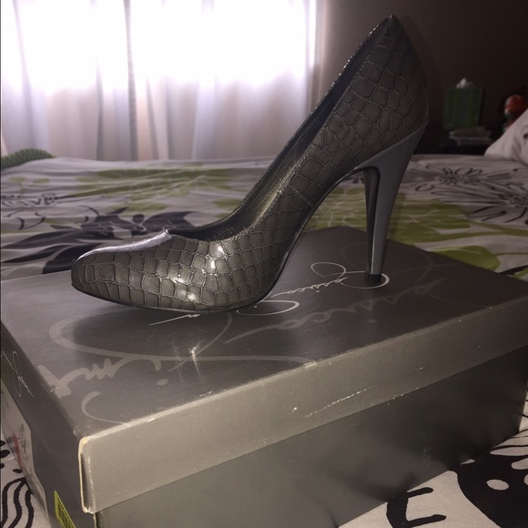 Jessica Simpson high heels