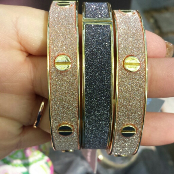 Jewelry - SOLD !! 🎉🎉HOST PICK 🎉🎉CLASSIC CHIC