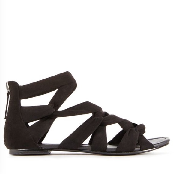 🎉🎉🎉Cute Jastfab flat sandals 🎉🎉🎉