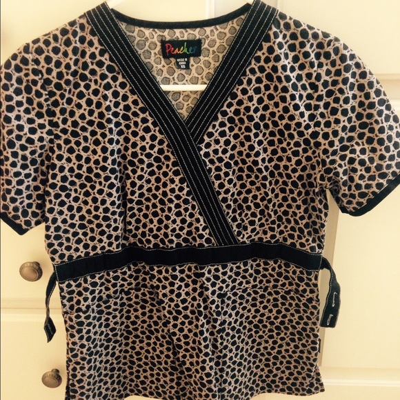 Peaches scrub top