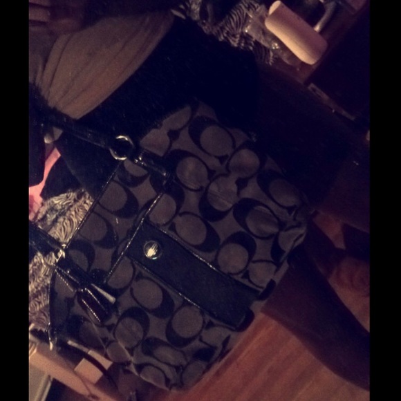 Coach purse , 100% Authentic - Picture 4 of 4