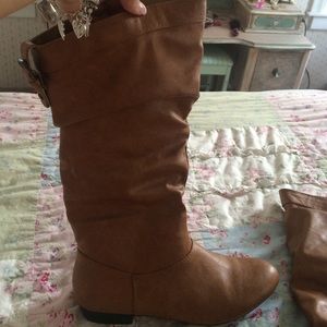 Brown Boots!