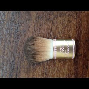 TOO FACED BRUSH