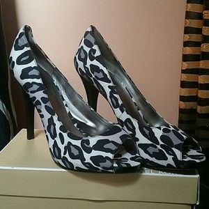 Ninewest