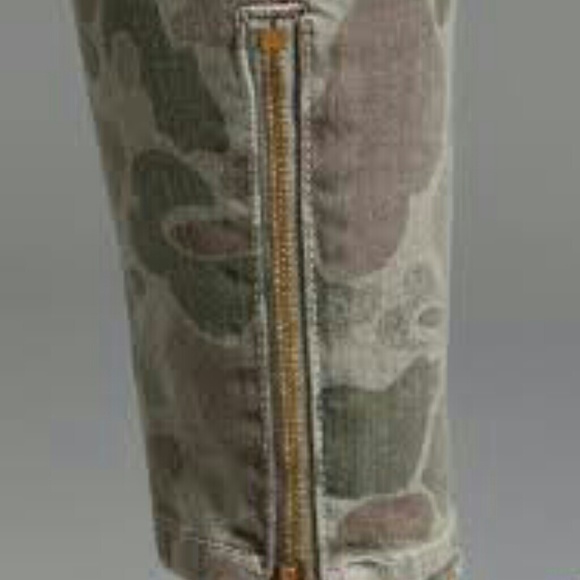 Current Elliott camo pants - Picture 2 of 2