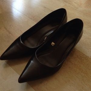 Brown kitten heel in great condition