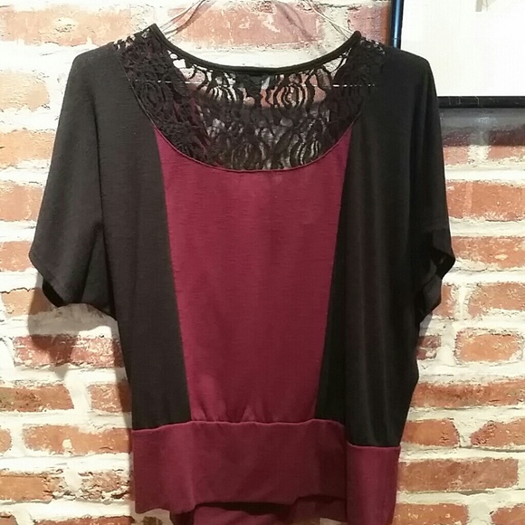 Nice blouse - Picture 2 of 3