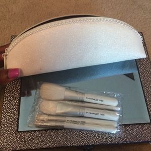 Mac limited edition makeup bag,brushes & Eyeshadow