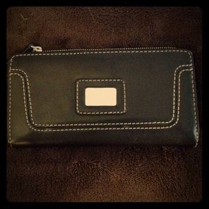 Michael kors black wallet