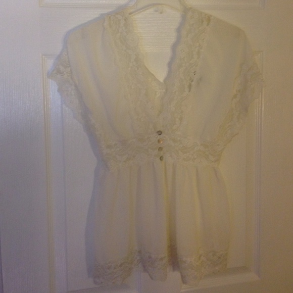 Creme Forever 21 top. Worn once!