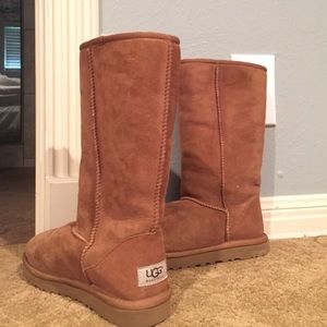 CLASSIC TALL UGG BOOTS (authentic)