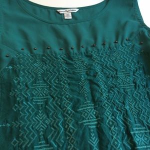 Emerald green festival tank