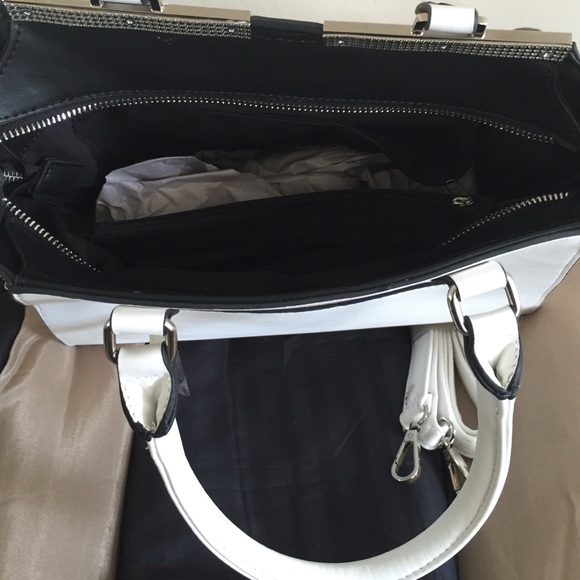 Just beautiful Temira Collection purse - Picture 2 of 3