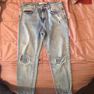 Zara "trafaulc" premium wash boyfriend jeans