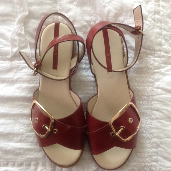 Zara Real Leather With Buckle Sandal SZ 9 / 39 - Picture 3 of 4