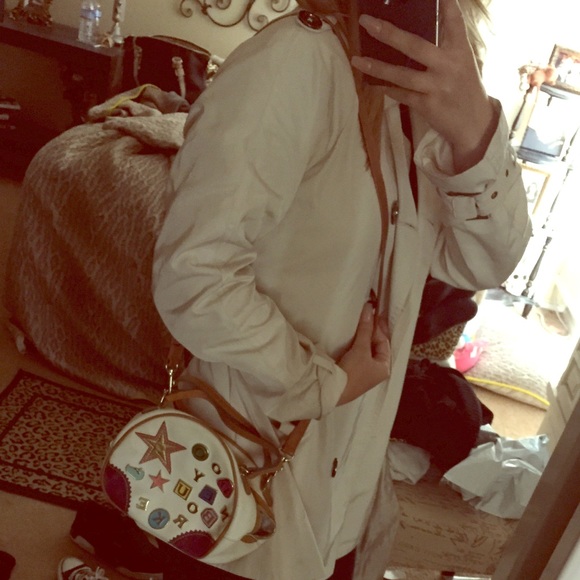 Additional pictures of dooney and bourke