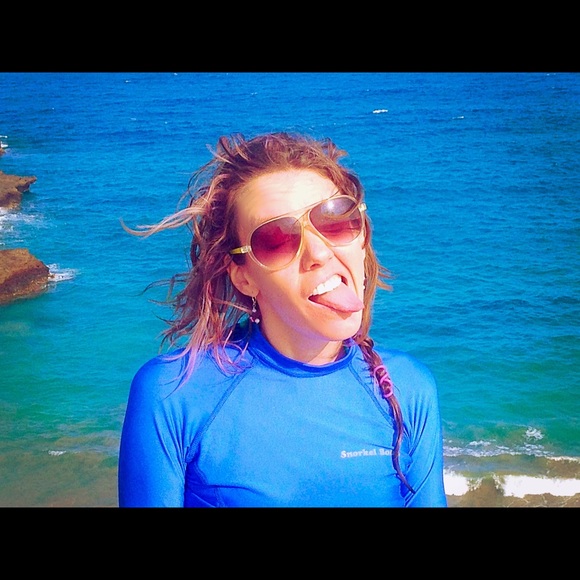 Meet Your Seller π»πβπ»οΈ - Picture 2 of 4