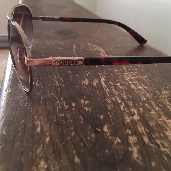 Guess sunglasses with gold frame